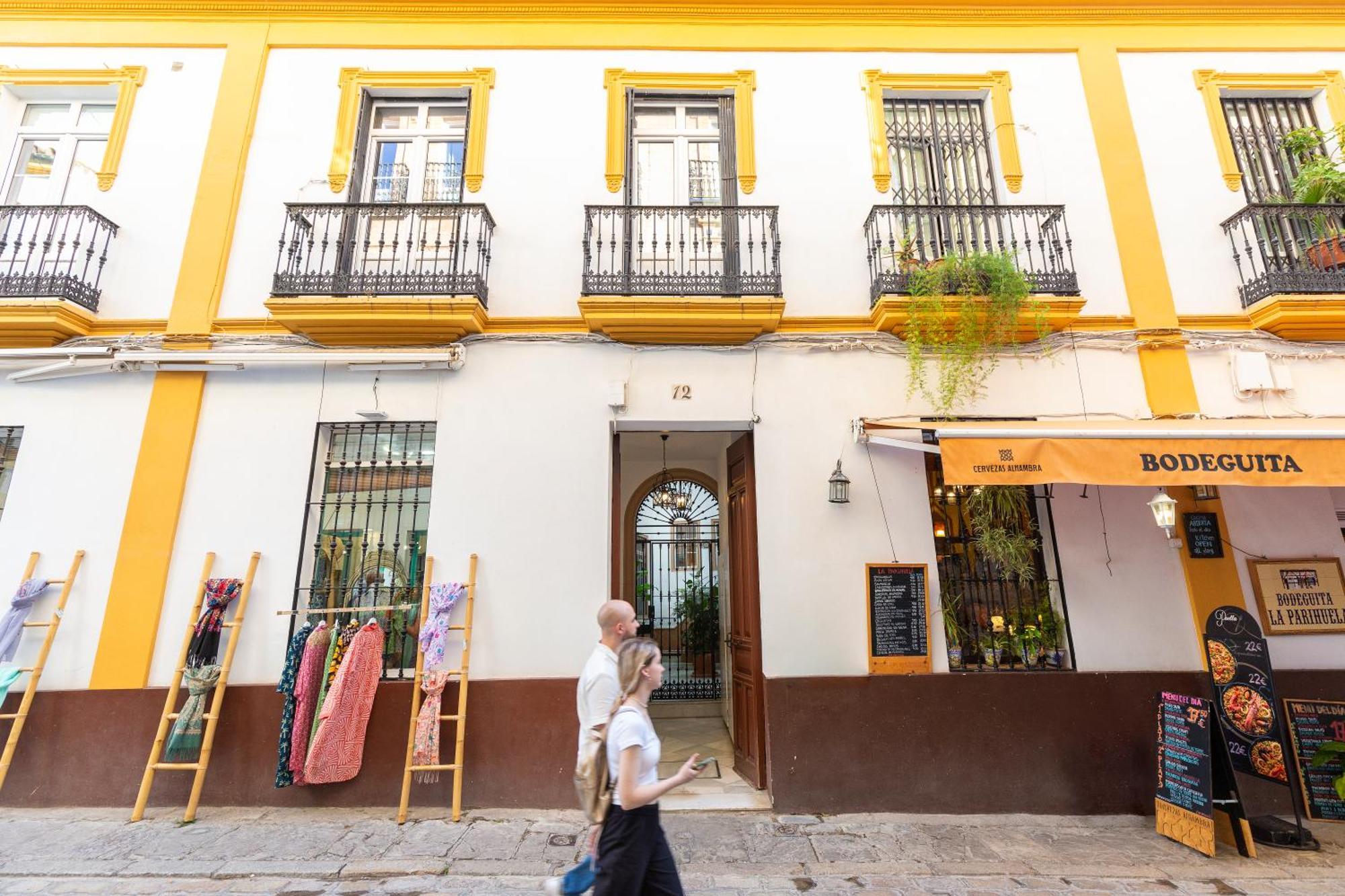 Descubrehome Santa Cruz Private Terrace With Giralda Views Seville Exterior photo